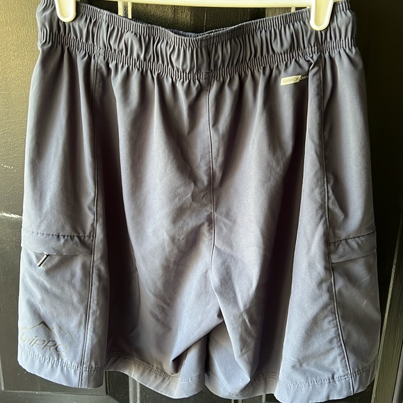 Unipro trek shorts - Picture 2 of 7